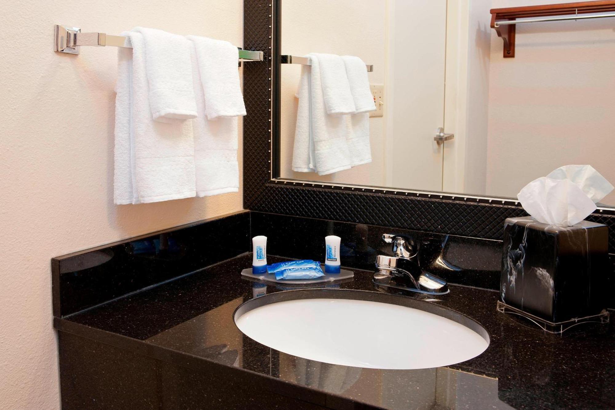 Fairfield Inn & Suites By Marriott Bloomington Exteriör bild